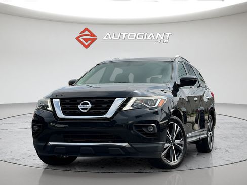 Used 2020 Nissan Pathfinder Platinum FWD image 1