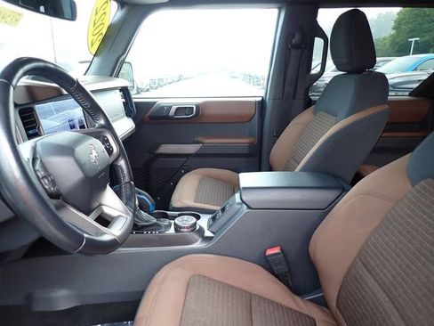 Used 2022 Ford Bronco Outer Banks AWD/4WD image 14
