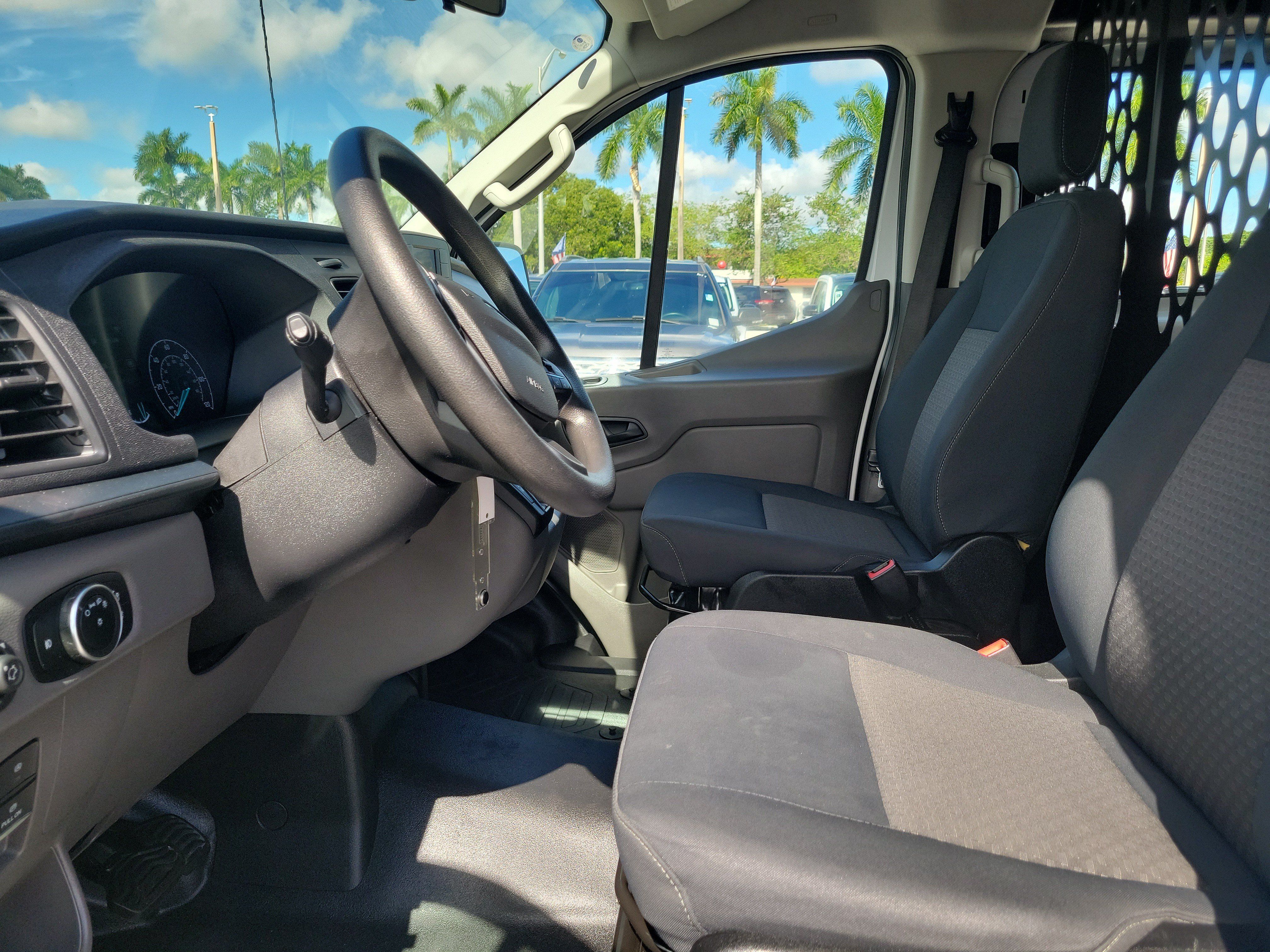 Used 2025 Ford Transit 250 Low Roof w/ Exterior Upgrade Package RWD image 11