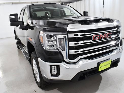 Used 2021 GMC Sierra 2500 SLE w/ SLE Value Package; image 4