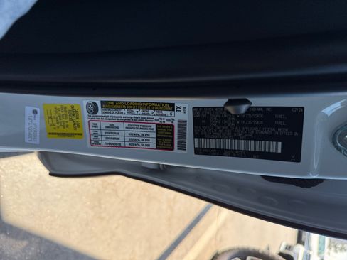 Used 2024 Toyota Highlander XSE AWD/4WD image 28