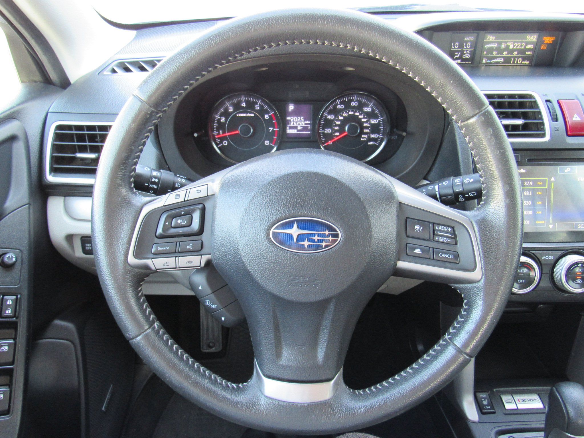Used 2016 Subaru Forester 2.5i Touring w/ Eyesight & Navigation System AWD/4WD image 19