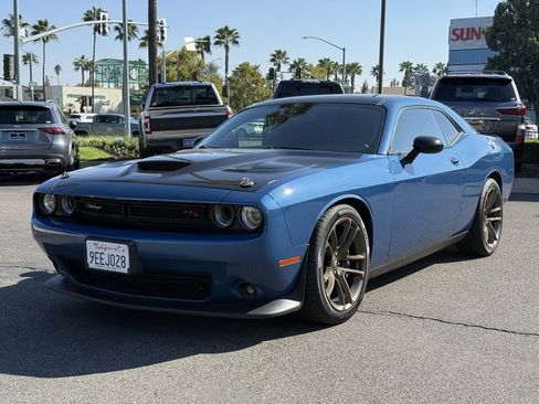 Used 2021 Dodge Challenger R/T Scat Pack w/ Dynamics Package image 9