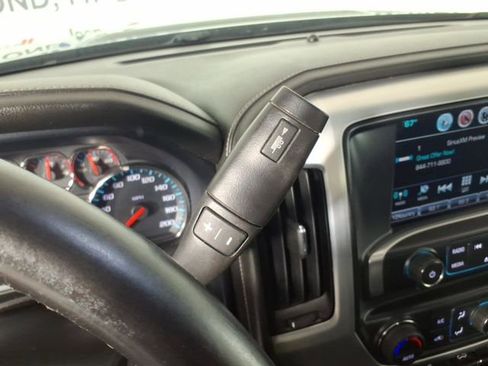 Used 2017 GMC Sierra 2500 SLE w/ HD SLE Preferred Plus Package AWD/4WD image 21