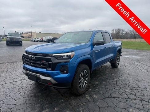 Used 2024 Chevrolet Colorado Z71 w/ Z71 Convenience Package 2 image 1