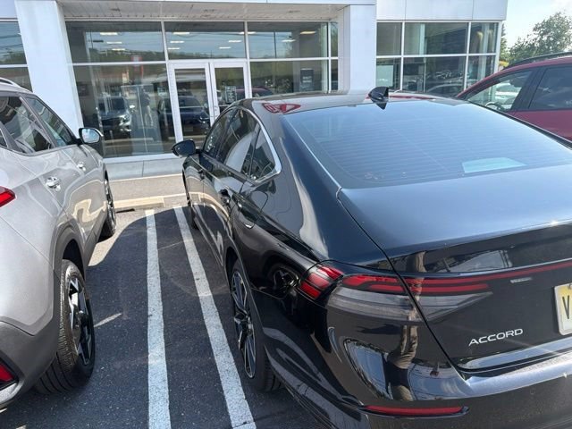 Used 2025 Honda Accord Touring image 30