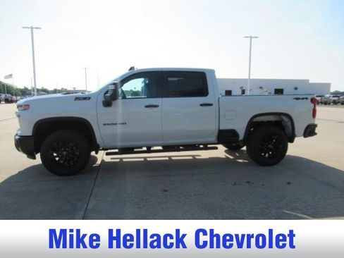 New 2026 Chevrolet Silverado 2500 Custom w/ Custom Value Package AWD/4WD image 4