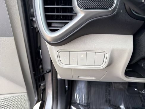 Used 2023 Kia Soul LX FWD image 18