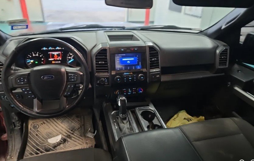 Used 2019 Ford F150 XLT w/ Equipment Group 302A Luxury AWD/4WD image 8