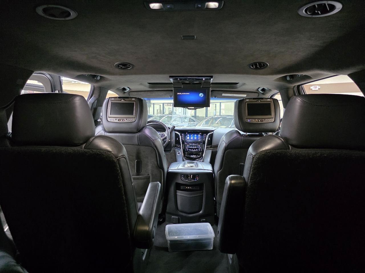 Used 2015 Cadillac Escalade Platinum AWD/4WD image 13