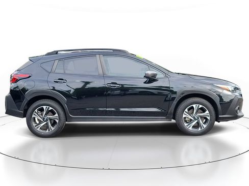 Used 2024 Subaru Crosstrek 2.0i Premium AWD/4WD image 3