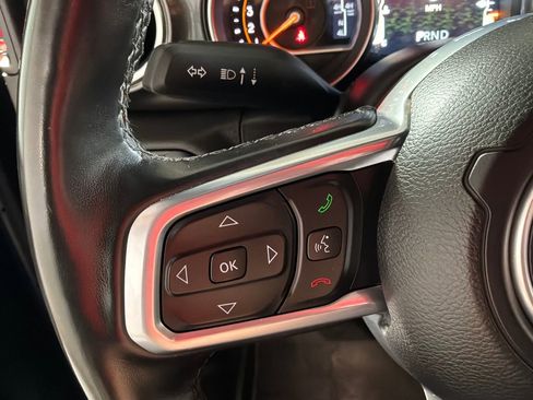 Used 2019 Jeep Wrangler Unlimited Sahara w/ Uconnect 4C Nav & Sound Group AWD/4WD image 25
