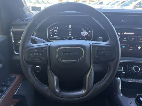 Used 2024 GMC Sierra 1500 Denali Ultimate AWD/4WD image 18