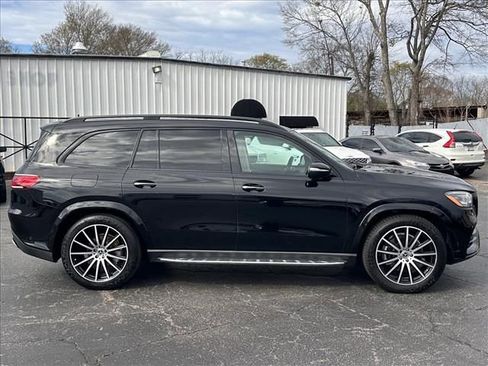 Used 2022 Mercedes-Benz GLS 450 4MATIC image 12
