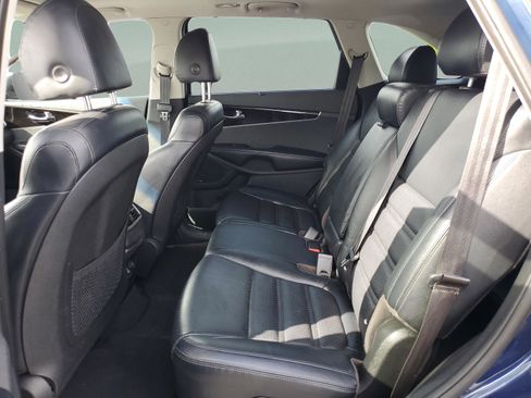 Used 2019 Kia Sorento EX w/ EX Touring Package FWD image 13