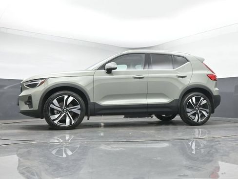 Used 2025 Volvo XC40 B5 Ultra w/ Climate Package AWD/4WD image 14