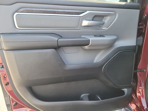 Used 2021 RAM 1500 Big Horn RWD image 11