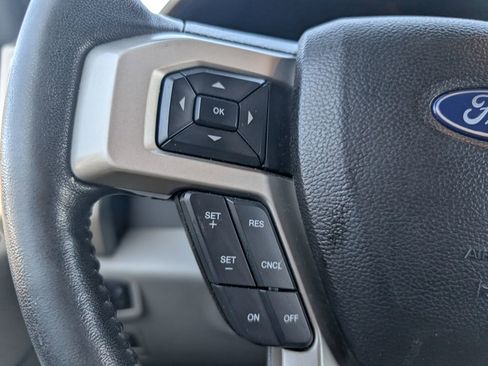 Used 2018 Ford F150 Lariat w/ Equipment Group 502A Luxury image 12