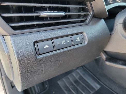 Used 2023 Nissan Altima 2.5 SV image 12