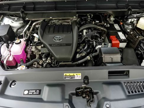 Used 2025 Toyota Highlander XSE AWD/4WD image 30