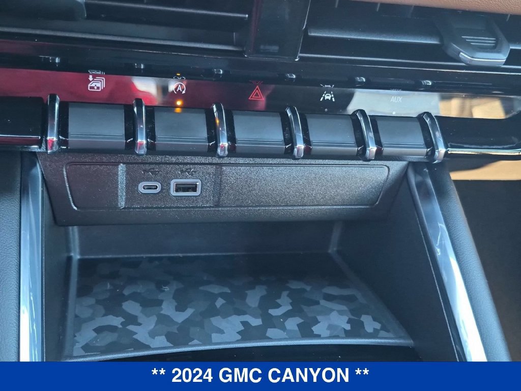 Used 2024 GMC Canyon AT4 w/ Canyon Safety Plus Package AWD/4WD image 30