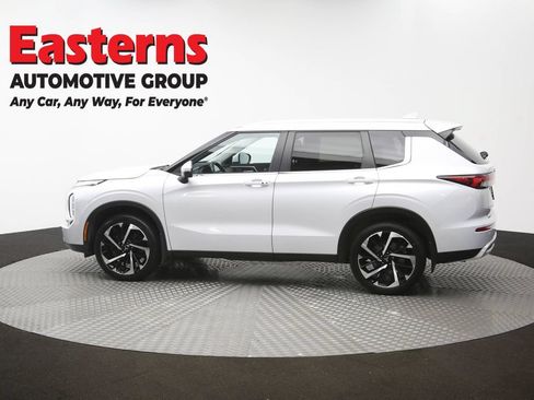 Used 2024 Mitsubishi Outlander SE AWD/4WD image 60