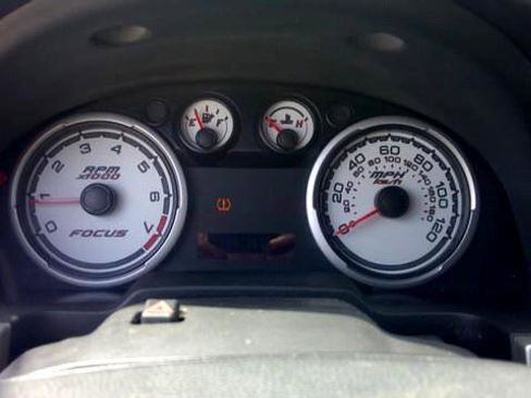 Used 2010 Ford Focus SES image 6