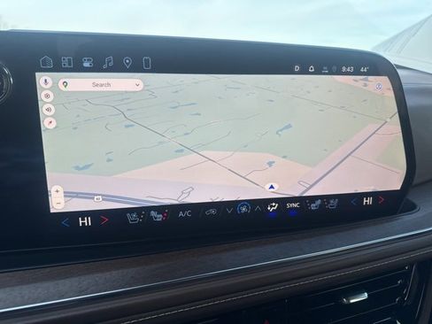 Used 2026 Chevrolet Tahoe High Country image 3