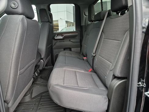 New 2026 GMC Sierra 2500 SLE w/ SLE Value Package; AWD/4WD image 15