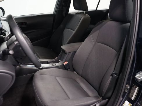 Used 2024 Toyota Corolla LE image 6