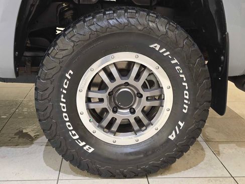 Used 2020 Toyota Tundra SR5 w/ TRD Off-Road Package AWD/4WD image 8