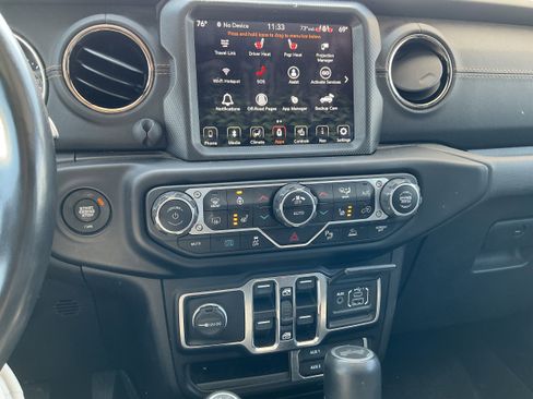 Used 2021 Jeep Wrangler Unlimited Sahara AWD/4WD image 9