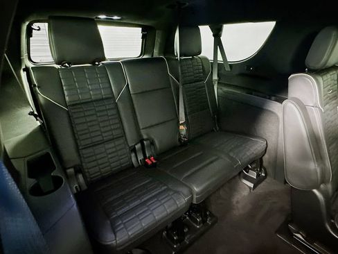 Used 2022 Cadillac Escalade ESV Sport Platinum AWD/4WD image 29