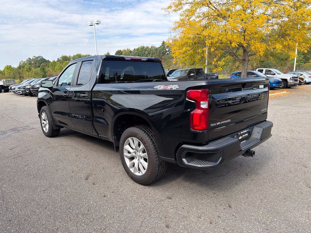 Used 2021 Chevrolet Silverado 1500 Custom AWD/4WD image 6