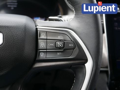 Used 2022 Jeep Grand Cherokee L Limited image 22