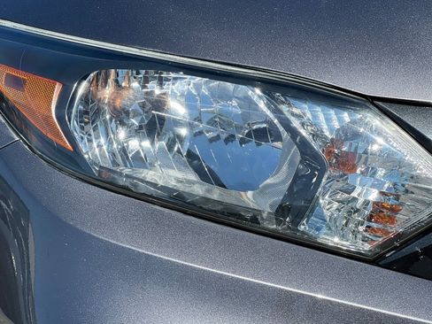 Used 2018 Honda HR-V EX image 10