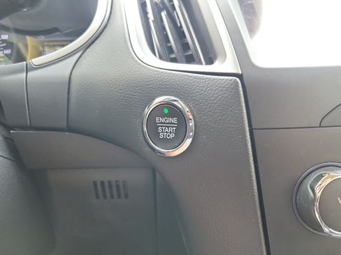 Used 2019 Ford Edge SEL w/ Equipment Group 201A FWD image 27