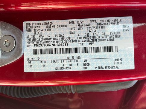 Used 2022 Ford Escape SE w/ SE Sport Appearance Package AWD/4WD image 30