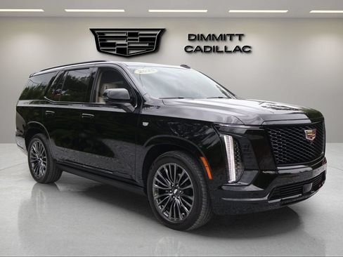 Certified 2025 Cadillac Escalade Sport Platinum RWD image 3