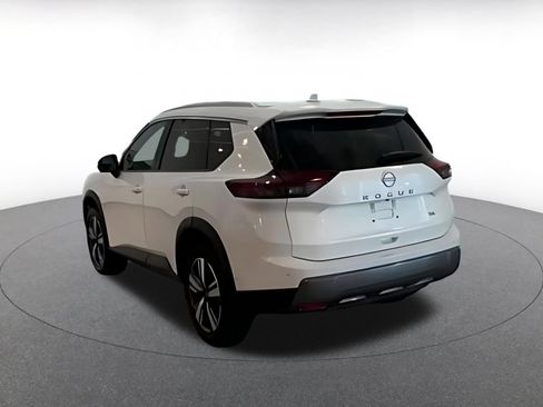 Used 2026 Nissan Rogue SL FWD image 15