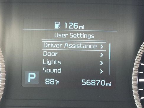 Used 2022 Kia Telluride EX w/ Towing Package FWD image 10