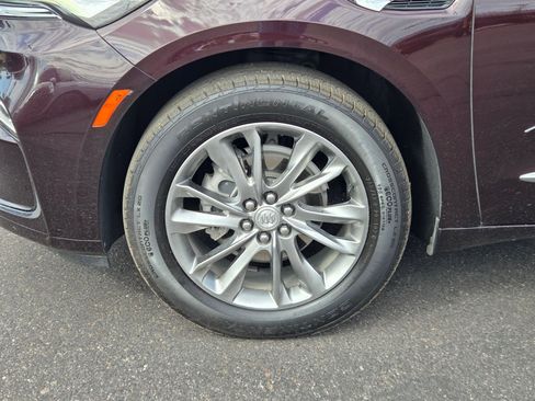 Used 2022 Buick Enclave Avenir w/ Avenir Technology Package image 10