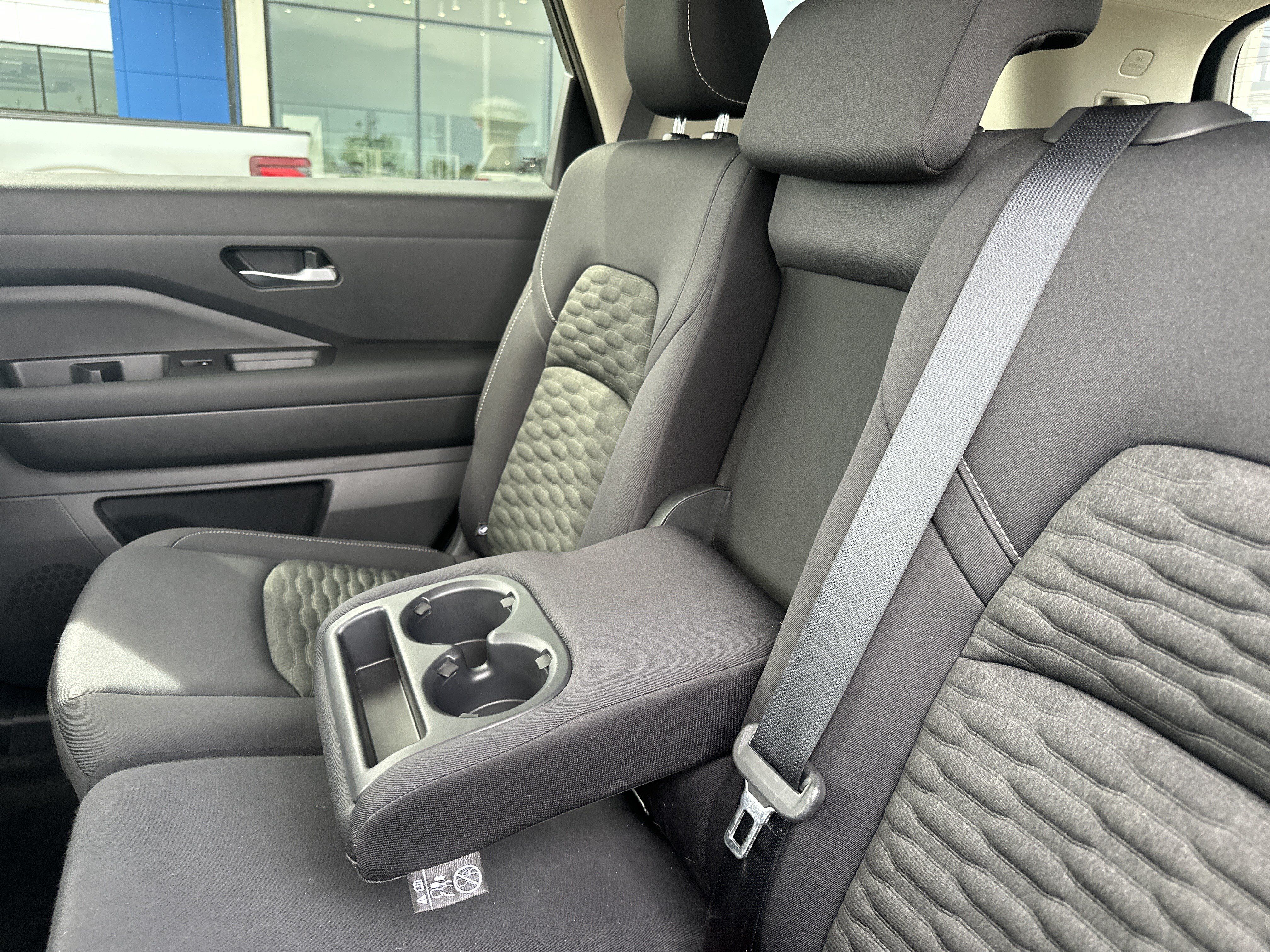 Used 2022 Nissan Pathfinder SV AWD/4WD image 29