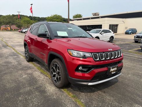 Used 2025 Jeep Compass Limited AWD/4WD image 8