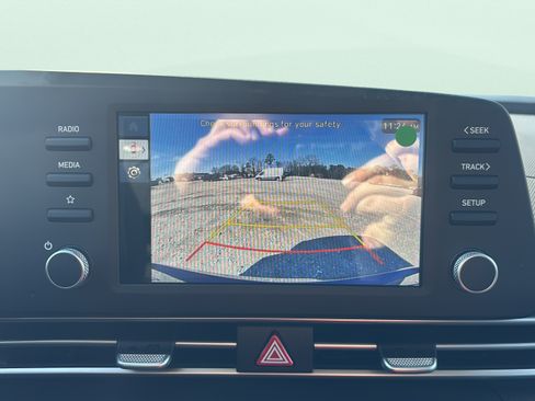 Certified 2026 Hyundai Elantra SE FWD image 16