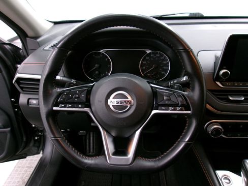 Used 2021 Nissan Altima 2.0 SR image 7