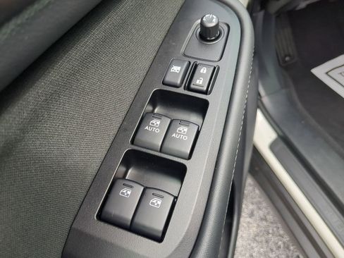 Used 2018 Subaru Outback 2.5i Premium image 17