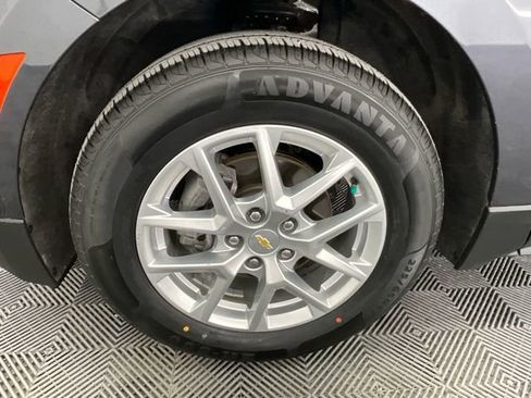 Used 2022 Chevrolet Equinox LT image 32