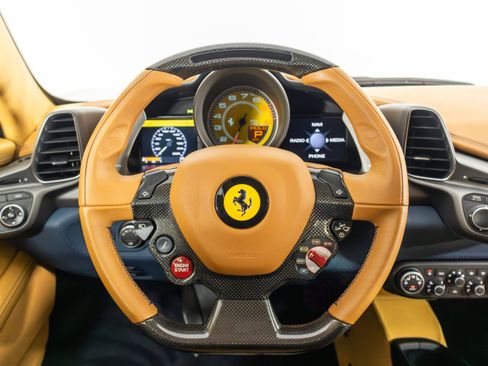 Used 2012 Ferrari 458 Italia Coupe image 20