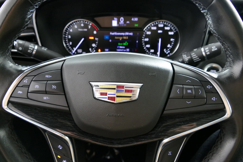Used 2020 Cadillac XT5 Premium Luxury AWD/4WD image 17